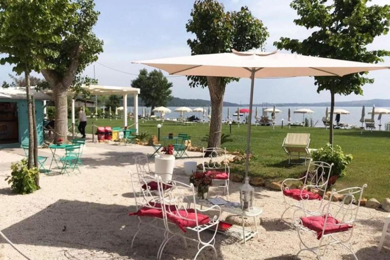 Villa Casa Paolina Nel Centro Di Bracciano Extérieur photo